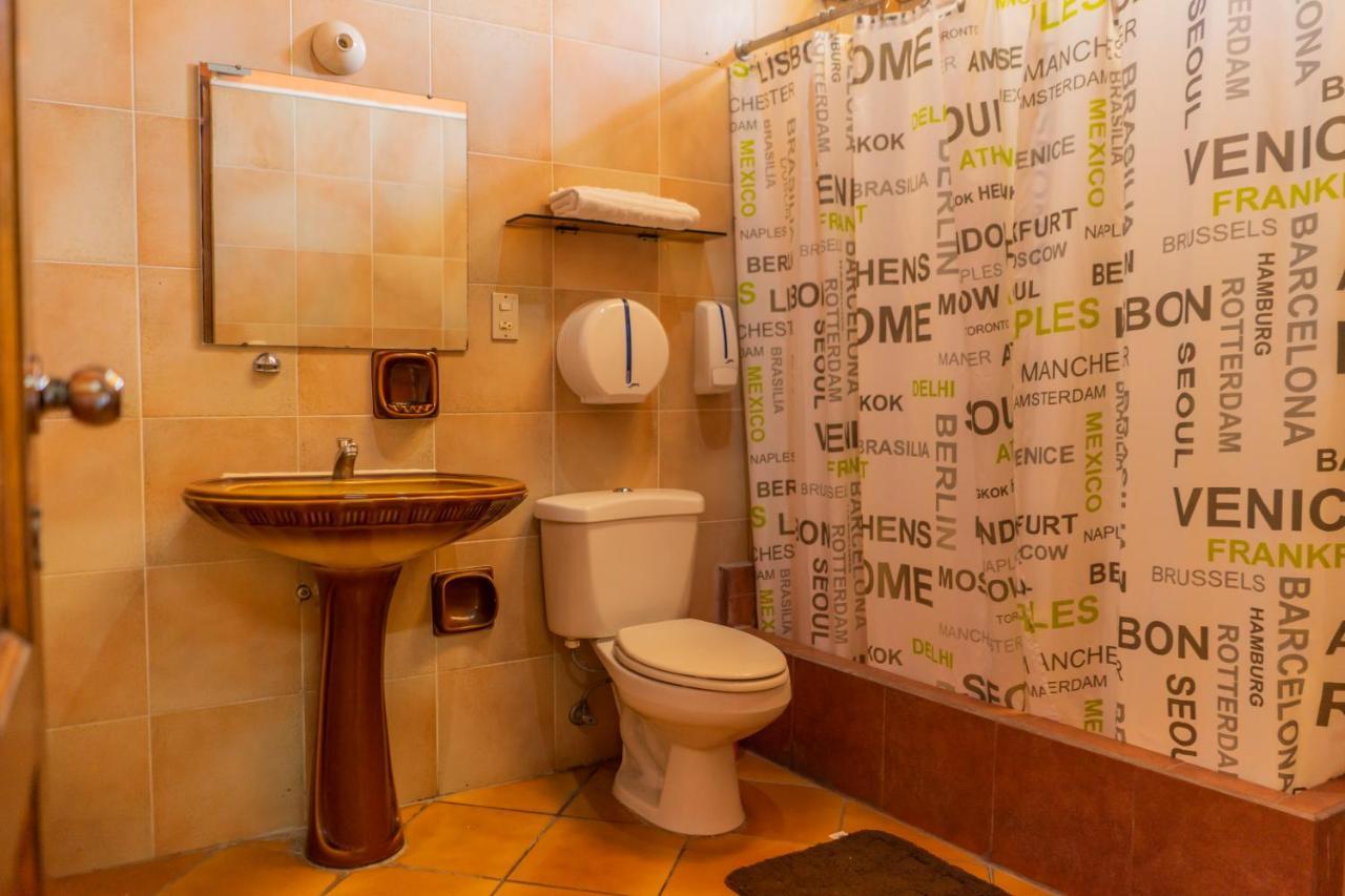 Euro Hostal جواتيمالا المظهر الخارجي الصورة