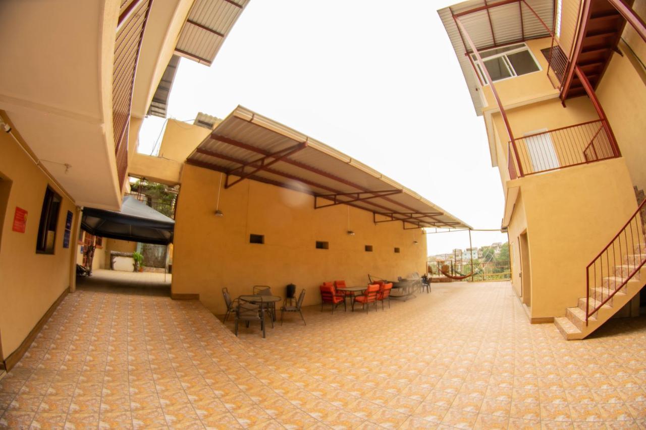 Euro Hostal جواتيمالا المظهر الخارجي الصورة